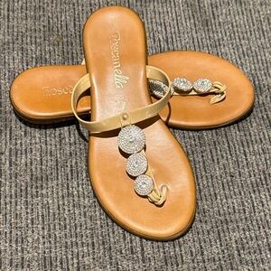 Toscanella Women's Elegant Gold and Tan Sandals
